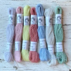 Au Ver A Soie For Loop Wool Embroidery Sets -loop knitting store IMG 2294 b5a6d8cd 7335 400b b1e1 16c4ebced5ba scaled