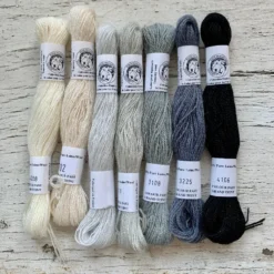 Au Ver A Soie For Loop Wool Embroidery Sets -loop knitting store IMG 2971 94c8003b 1216 4319 8946 6ce647963f06