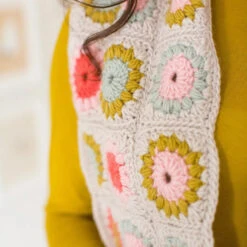 Mrs Moon Granny Cowl 11 Mrs Moon Granny Cowl -loop knitting store IMG 6455