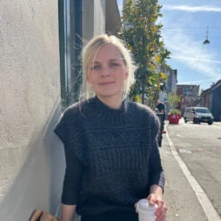 PetiteKnit - Ingrid Slipover -loop knitting store IngridSlipoveratLoopLondon4