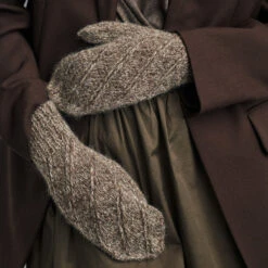 Handcraft - Isager -loop knitting store IsagerHandcraftatLoopLondon9