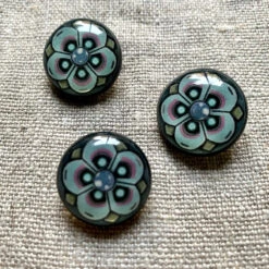 Kaleidoscope Flower Button -loop knitting store KaleidoscopebuttonblueatLoopLondon