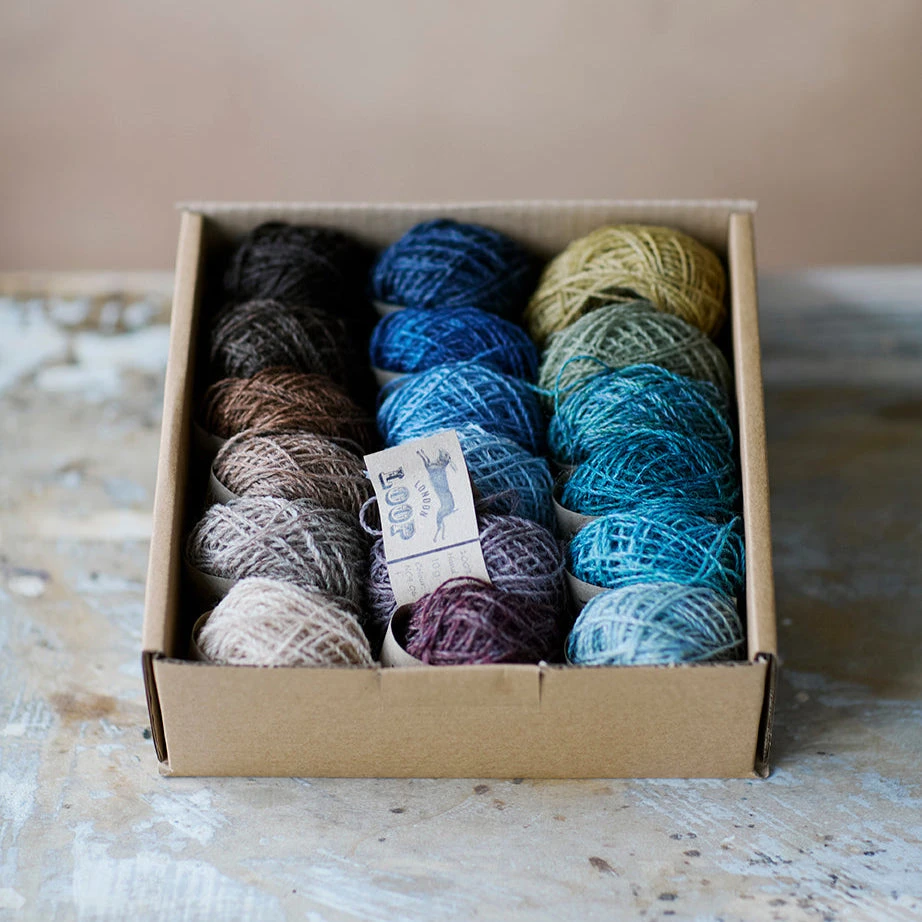 Border Mill 18 Colour Palette Box 6 Border Mill 18 Colour Palette Box - Image 4