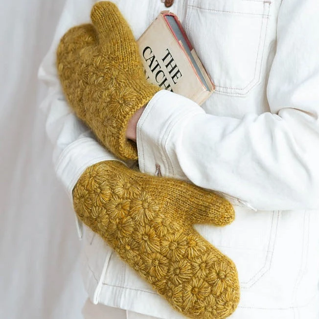 Late Bloomer Mittens Kit 5 Late Bloomer Mittens Kit - Image 3