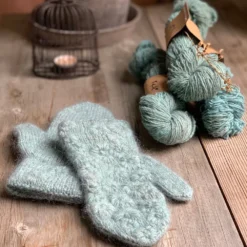 Late Bloomer Mittens Kit 20 Late Bloomer Mittens Kit -loop knitting store LateBloomerMittsSkyatLoopLondonBlog