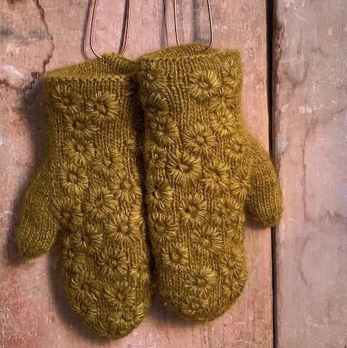 Late Bloomer Mittens Kit 7 Late Bloomer Mittens Kit - Image 5