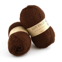 CaMaRose Løvfald 34 CaMaRose Løvfald -loop knitting store Lovfald 1424 Kastaine at Loop London