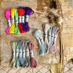 Au Ver A Soie Six Shades Of Silk Packs