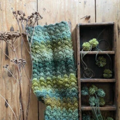 Loop - Mehlsen Colourwave Scarf Kit -loop knitting store MehlsenColourwaveKnittedScarfKitatLoopLondon5