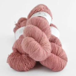 Millefleur Petite Poncho Kit - Dee Hardwicke -loop knitting store MerinoSinglesBoisdeRoseatLoopLondon