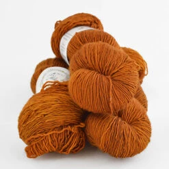 La Bien Aimée Merino Singles 27 La Bien Aimée Merino Singles -loop knitting store MerinoSinglesRustatLoopLondon 1 1614599896