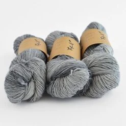 Lichen And Lace - 1 Ply Merino Fingering 33 Lichen And Lace - 1 Ply Merino Fingering -loop knitting store Merino 20Fingering 20Pewter 20at 20Loop 20London 1618575163