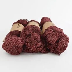 Lichen And Lace - 1 Ply Merino Fingering 34 Lichen And Lace - 1 Ply Merino Fingering -loop knitting store Merino 20Fingering 20Rosewood 20at 20Loop 20London 1605194174