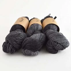 Lichen And Lace - 1 Ply Merino Fingering 40 Lichen And Lace - 1 Ply Merino Fingering -loop knitting store Merino 20Fingering 20Soot 20at 20Loop 20London 1608301021