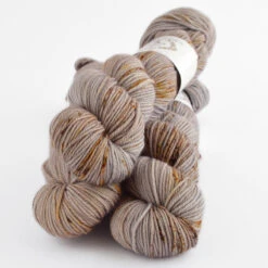 La Bien Aimée Merino DK 34 La Bien Aimée Merino DK -loop knitting store Merino DK Quail at Loop London 77fd7469 d88d 494d a862 16f4242ddac0