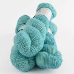 La Bien Aimée Merino DK 35 La Bien Aimée Merino DK -loop knitting store Merino DK Vespa at Loop London 2c1a6874 c657 4e96 998b ac90356c6aba