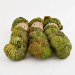 Life In The Long Grass - Merino Sport -loop knitting store Merino Sport Lichen at Loop London 1601994407