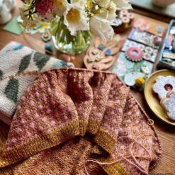 Millefleur Petite Poncho Kit - Dee Hardwicke -loop knitting store Millefleur poncho at Loop london