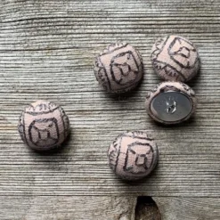 Minä Perhonen Fabric Buttons (20mm) -loop knitting store Mina 20Perhonen 2020mm 20button 20K 20at 20Loop 20London 1597843609