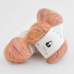(Vi)laines - Mohair Silk Boulettes -loop knitting store MohairBouletteRobbingtheBakeryatLoopLondon