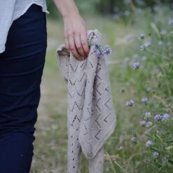 Mandarine's - Myst Shawl -loop knitting store Myst 20Shawl 20at 20Loop 20London 203 1583939021