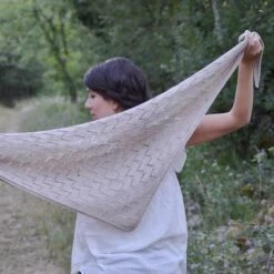 Mandarine's - Myst Shawl -loop knitting store Myst 20Shawl 20at 20Loop 20London 206 1583939052