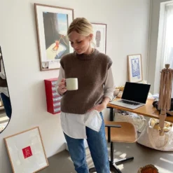 PetiteKnit - Novice Slipover -loop knitting store NoviceSlipoveratLoopLondon2