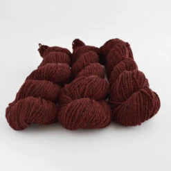 Quince & Co Owl 36 Quince & Co Owl -loop knitting store OwlCranberry320atLoopLondon