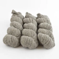 Quince & Co Owl 40 Quince & Co Owl -loop knitting store Owl Albertine at Loop London