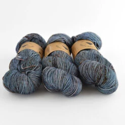 Madelinetosh - Pashmina 34 Madelinetosh - Pashmina -loop knitting store Pashmina Crewneck at Loop London