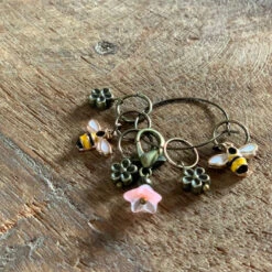 Bee And Bloom Stitch Markers -loop knitting store PinkBeeandBloomStitchMarkersatLoopLondon