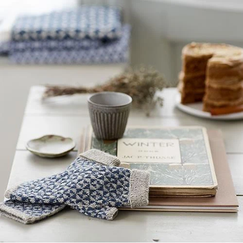 Loop - Pinwheel Mitts 4 Loop - Pinwheel Mitts - Image 2