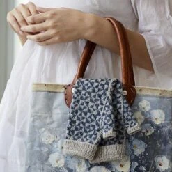 Loop - Pinwheel Mitts