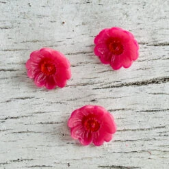 Retro Flower Button -loop knitting store RetroFlowerpinkButtonsatLoopLondon