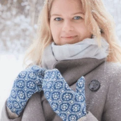 Estonian Knitting 3 : Mittens -loop knitting store ScreenShot2023 01 17at15.25.27