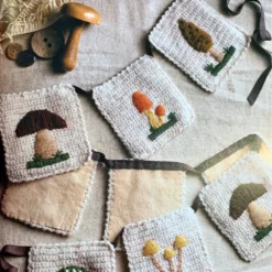 Embroidered Crochet - Anna Nikipirowicz -loop knitting store ScreenShot2023 02 03at14.11.51