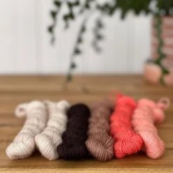 Scout Mini Kit - Émilia & Philomène 12 Scout Mini Kit - Émilia & Philomène -loop knitting store ScreenShot2023 05 15at10.21.40