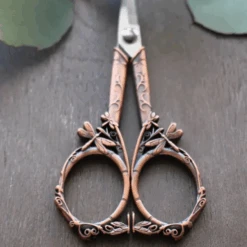 Dragonfly Scissors 8 Dragonfly Scissors -loop knitting store Screenshot2023 06 19at13.58.03