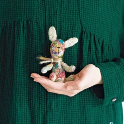 Embroidery With Darning Stitch Book By Tomomi Mimura -loop knitting store Screenshot2023 06 22at12.05.42