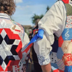 Crafts Magazine : Issue 298 Bolder Visions -loop knitting store Screenshot2024 04 17at13.50.16