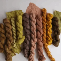 DYEING NATURALLY - Emma Kylmälä -loop knitting store Screenshot2024 06 03at16.54.22
