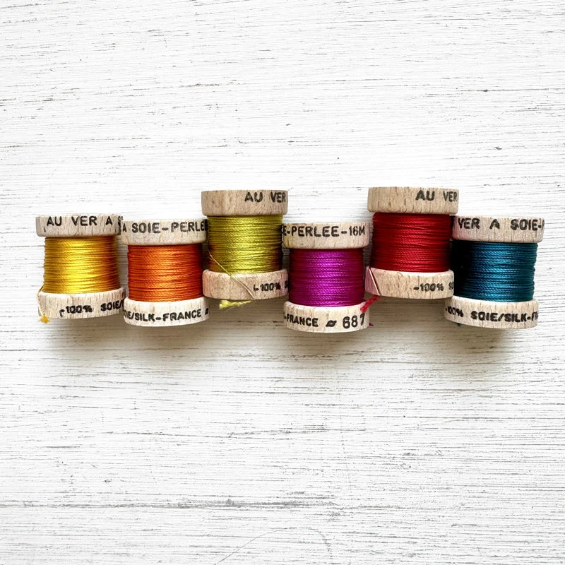 Au Ver A Soie Perlée Silk Bobbin Sets 5 Au Ver A Soie Perlée Silk Bobbin Sets - Image 3