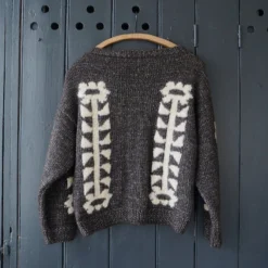 Loop - Six Of Daisies Cardigan Pattern -loop knitting store SixofDaisiesatLoopLondon2