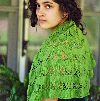 Through The Loops - Snow Drops And Snap Peas Shawl 4 Through The Loops - Snow Drops And Snap Peas Shawl - Image 2