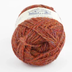 Jamieson's Shetland Spindrift - Reds & Oranges -loop knitting store Spindrift 261 Paprika at Loop London