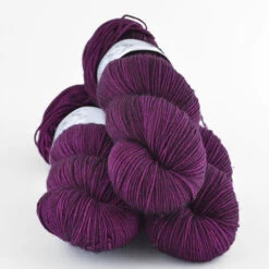 La Bien Aimée Merino Sport 40 La Bien Aimée Merino Sport -loop knitting store Sport Merino Madeleine at Loop London 1622123398