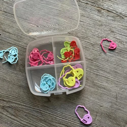 Clover Quick Locking Stitch Marker Set, Multi-Colour 3033 3 Clover Quick Locking Stitch Marker Set, Multi-Colour 3033