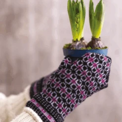 The Big Book Of Latvian Mittens - Ieva Ozolina -loop knitting store The big book of Latvian mittens 7