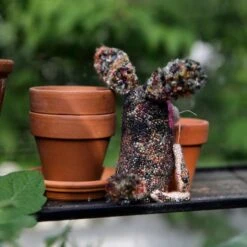 Tiny Friends: A Guide To Mosaic Embroidery By Tomomi Mimura 21 Tiny Friends: A Guide To Mosaic Embroidery By Tomomi Mimura -loop knitting store TomomiMimuraBunny