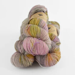 Madelinetosh - Tosh DK -loop knitting store Tosh DK Widflower at Loop London